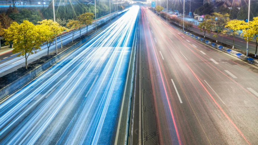 Navigating the Future: How Intelligent Roads are Revolutionizing Traffic Management